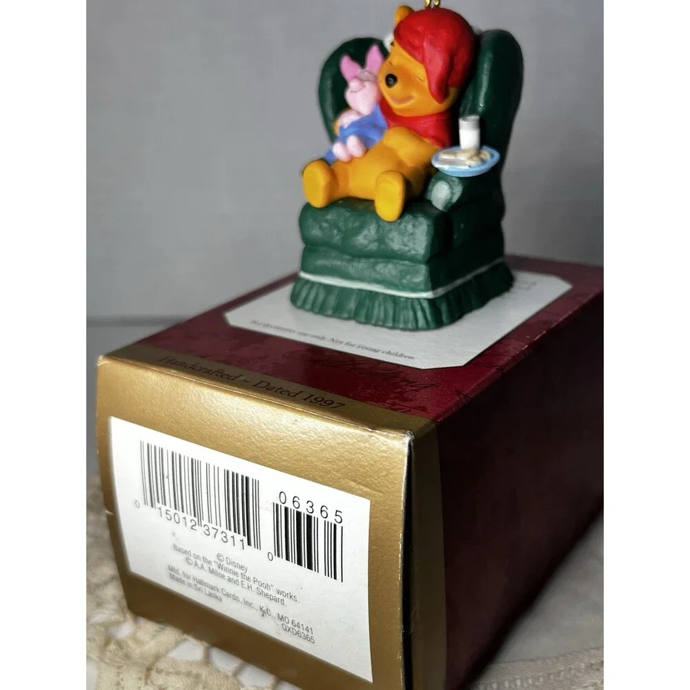 Hallmark Keepsake 1997 Waiting on Santa Winnie the Pooh & Piglet Ornament Disney